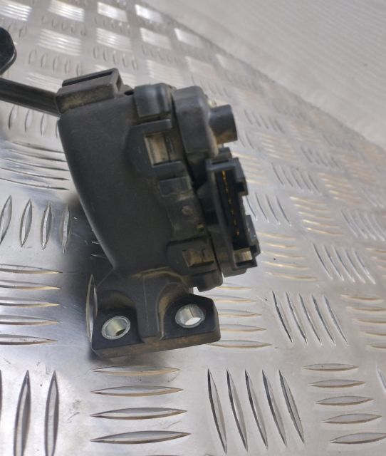 Pedala acceleratie 8E2721523C Audi A4 B6