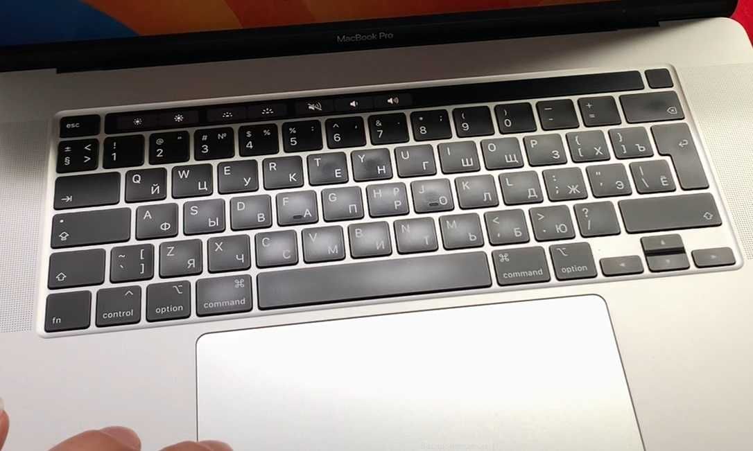 A2141 Топ корпус Macbook Pro 2019 Silver Серебро TouchBar клавиатура