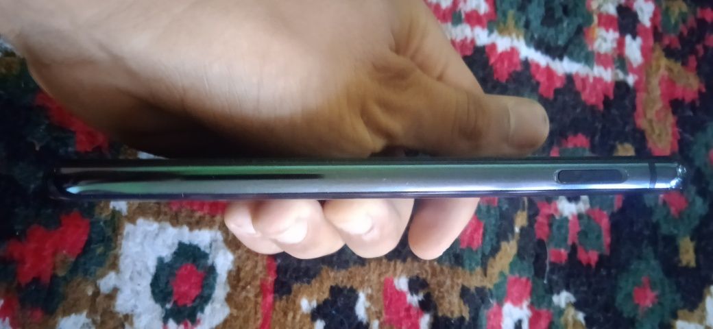 Samsung Galaxy S10 E