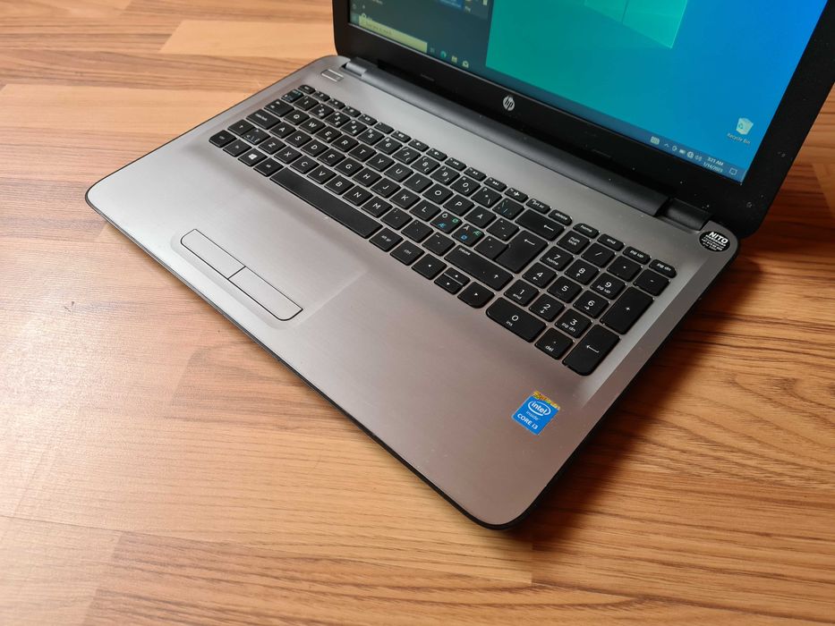 Laptop Slim HP 15" Full HD, i3-5005u, 6 GB Ram, SSD 1280 GB bateria 3h