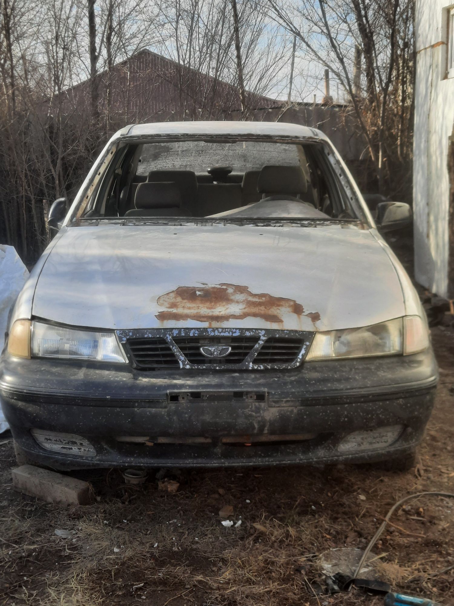 Продам део нексия