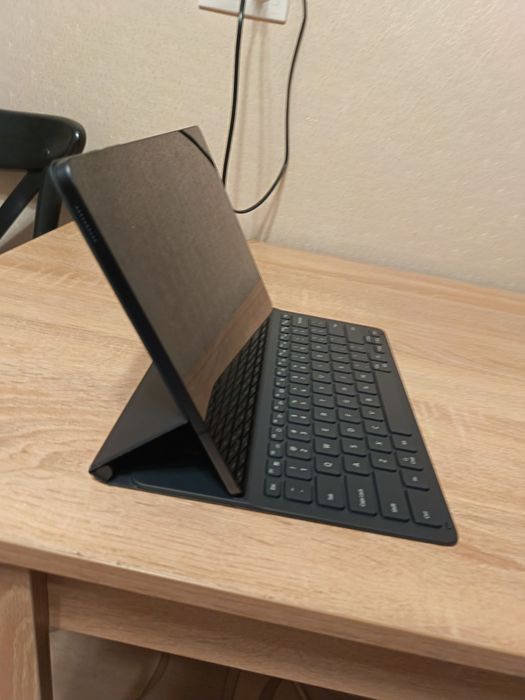 Планшет S7 FE с клавиатурой и ручкой