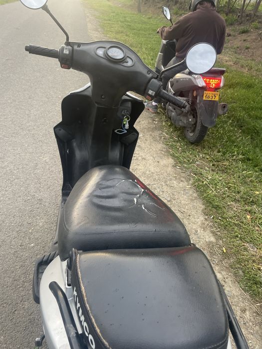 Vând scuter kymco agiliti 50 4t