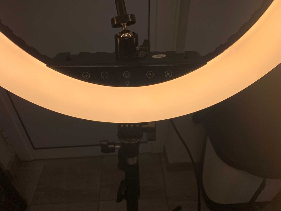 Надградена 18-инчова LED пръстеновидна светлина EOTO Light