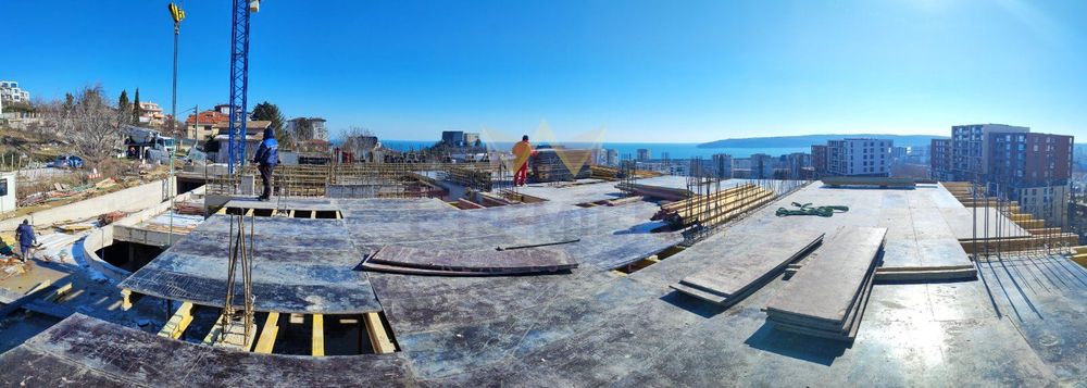 Продава се Тристаен апартамент в Варна, Бриз - 144 кв.м за 1948 €/кв.м - Снимка #5