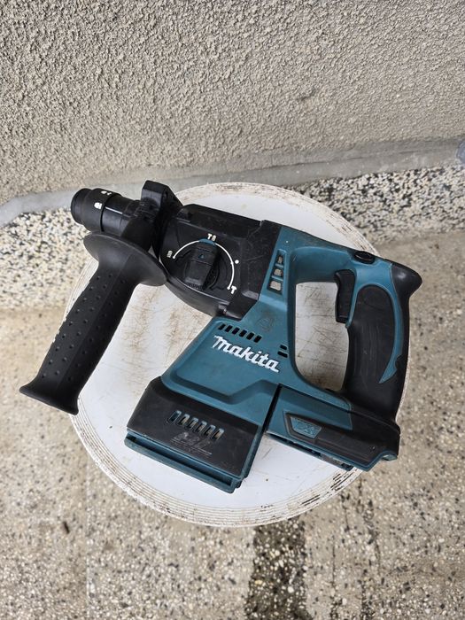 Продавам безчетков перфоратор Макита 18волта