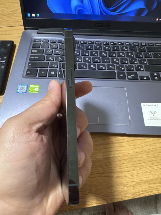 iPhone 13 Pro 128GB с много кейсове