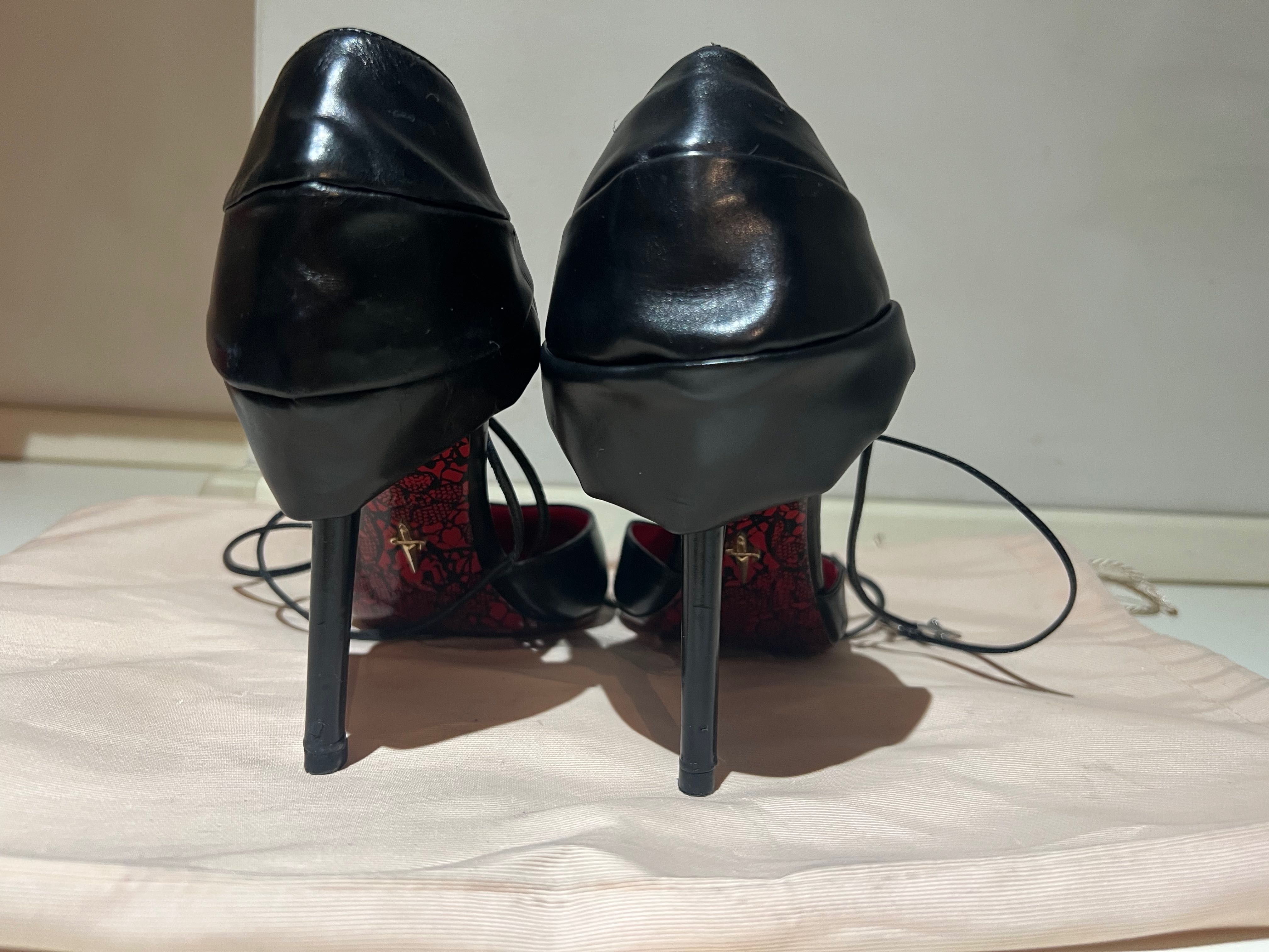 Pantofi Cesare Paciotti deosebiti 37 originali