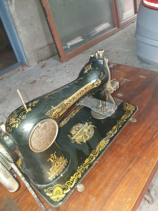 Vand masina de cusut Singer