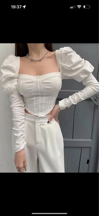 Top alb elastic