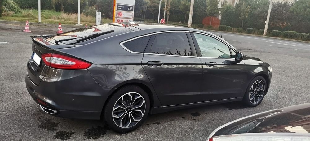 Ford Mondeo MK5 Echipare Titanium 2,0 TDCi 180CP