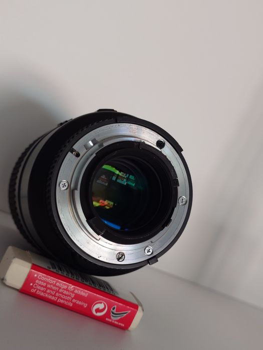 Obiectiv MACRO 1:1 Nikon AF 105mm f/2.8 D Micro - NIKKOR