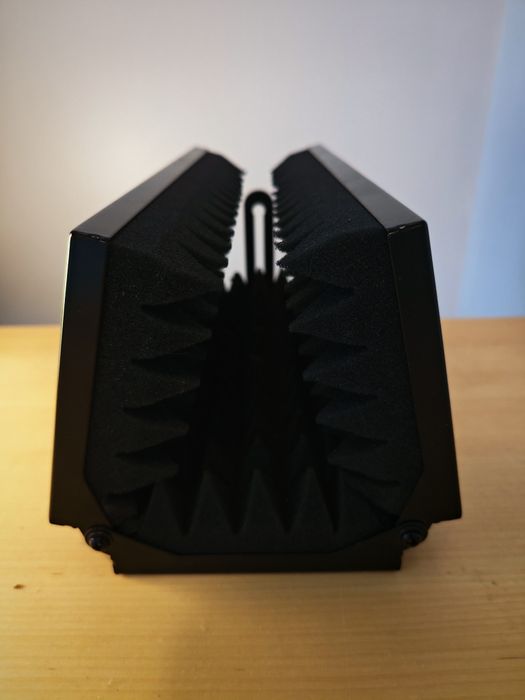Портативен акустичен щит Portable acoustic shield