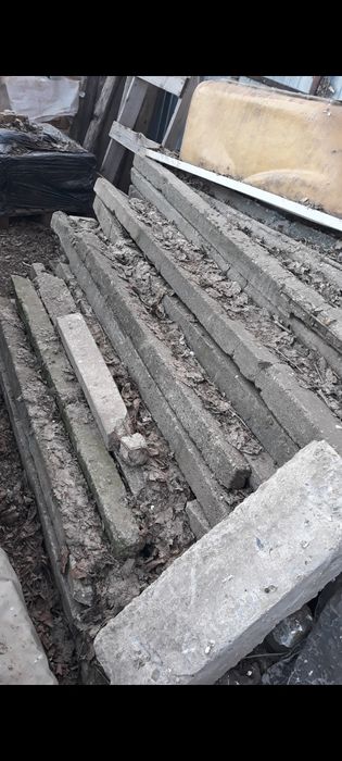 Stâlpi spalieri de beton