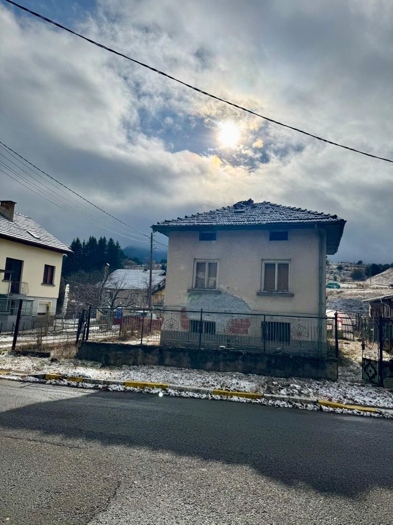 Продава се Къща в Самоков - 140 кв.м за 408 €/кв.м - Снимка #3