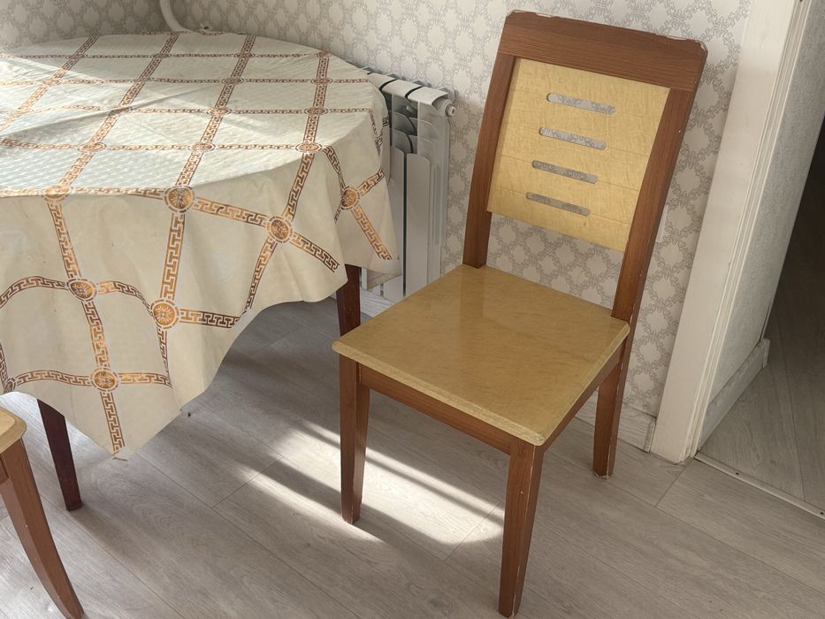 Продается Стол и стульЯ