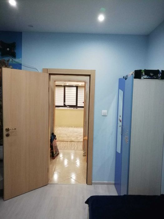 Продава се Тристаен апартамент в София, Красна поляна 1 - 70 кв.м за 2143 €/кв.м - Снимка #2