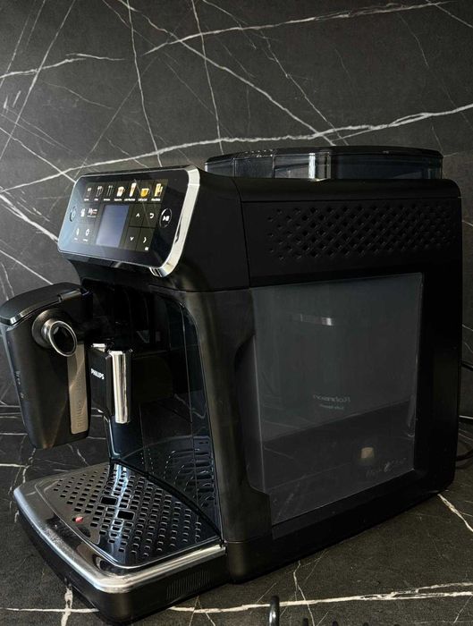 Aparat de cafea automat Philips Series 5400 LatteGo–stare foarte bună