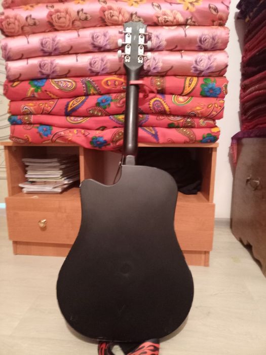 Гитара жақсы жағдайда