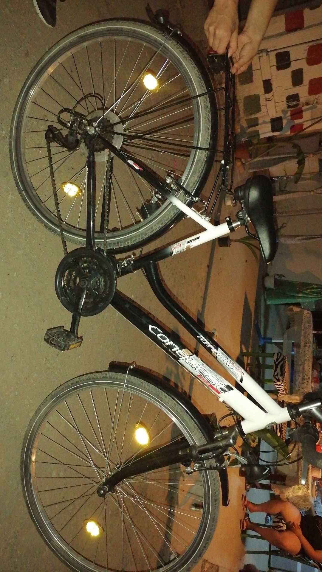 Bicicletă aproape noua