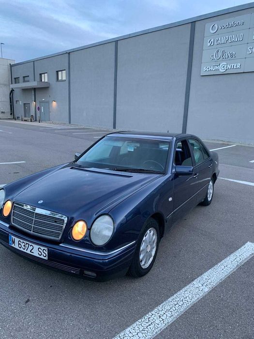 Mercedes Benz E230 Elegance Posibilitate Rate cu Buletinu fara avans