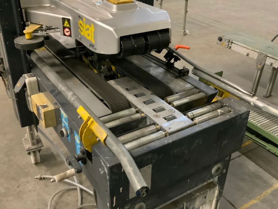 Автоматична залепваща машина за кашони SIAT SA2