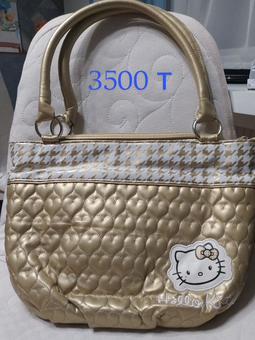 Сумки для девочек.