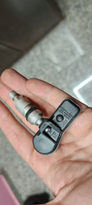 3 датчика за налягане на гуми