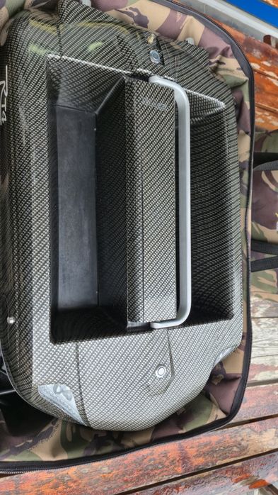 Лодка за захранване RT4 +сонар + GPS