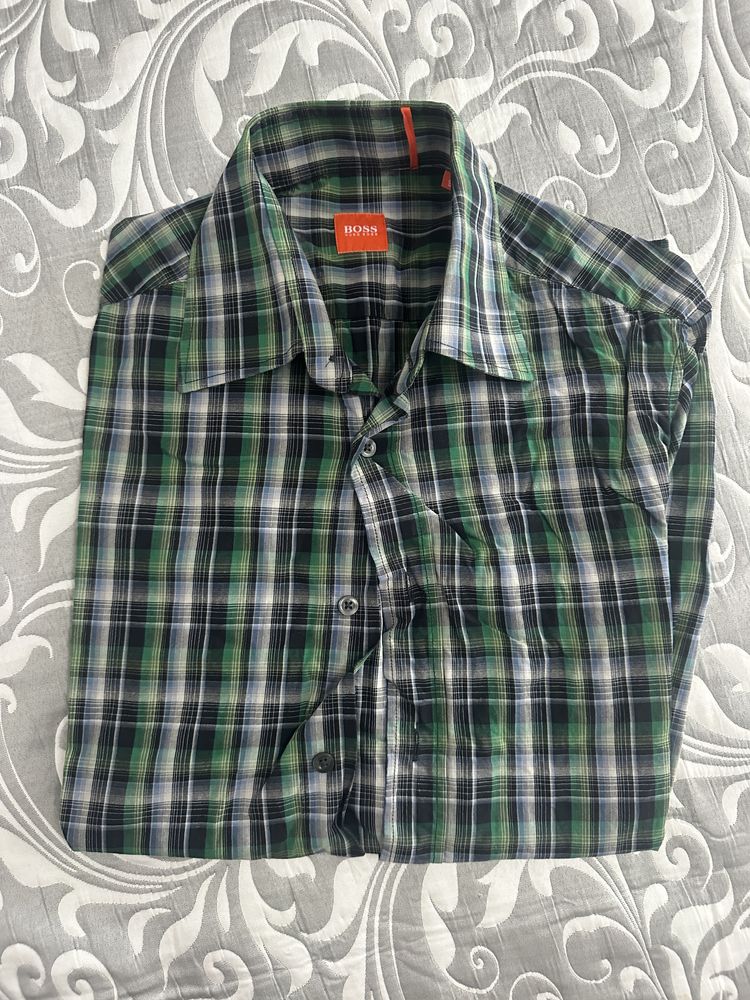 Cǎmaşǎ Hugo Boss!