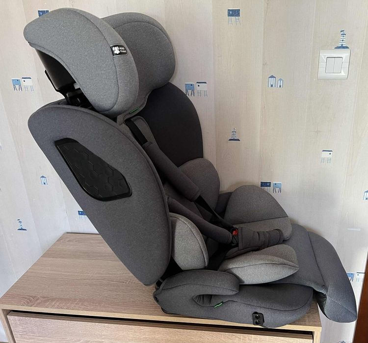 Столче за кола за дете от 1 до 3 години