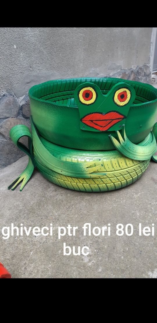 Ornamente și decorațiuni de grădină ghiveci