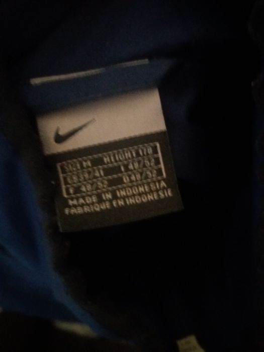 Vand o Bluza Nike de fash originala!