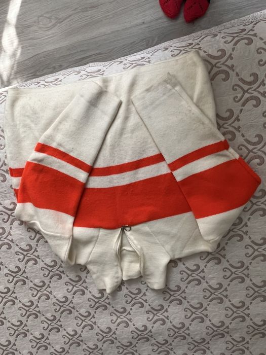 Продаю хорошую теплую толстовку, на зиму самое то