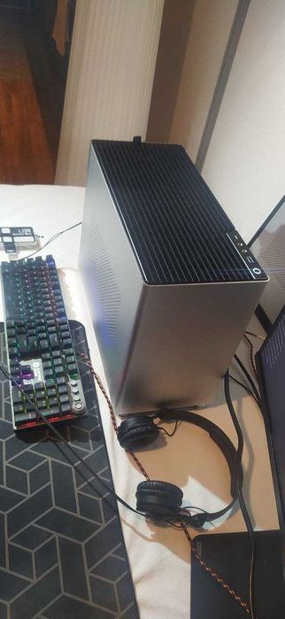 Геймърски компютър ITX кутия Jonsplus i100  i7-14900KF, 32GB DDR5 7600