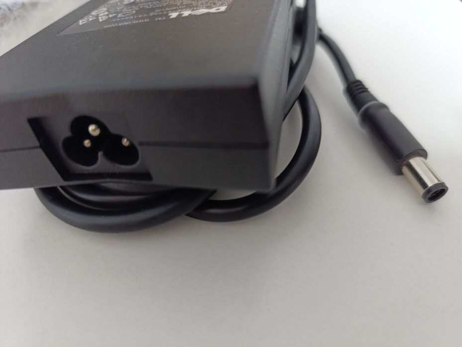 Alimentator - incarcator - Dell 130w