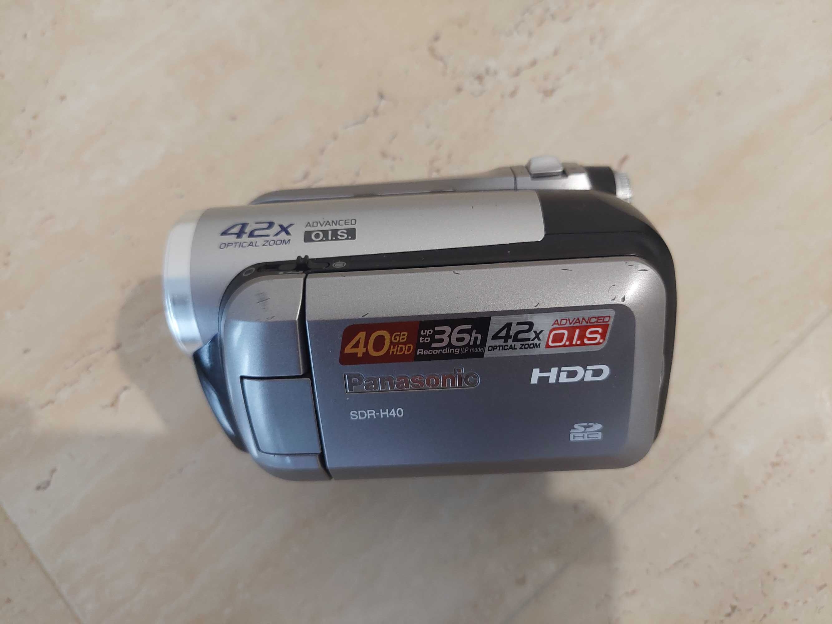 Vand/ofer la schimb-camera Panasonic SDR-H40,HDD40GB,-stare perfecta.