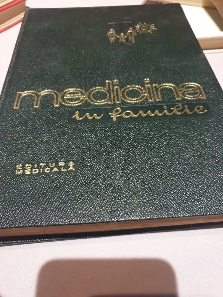 Ieftin!!!carti de medicina la doar 15 / buc