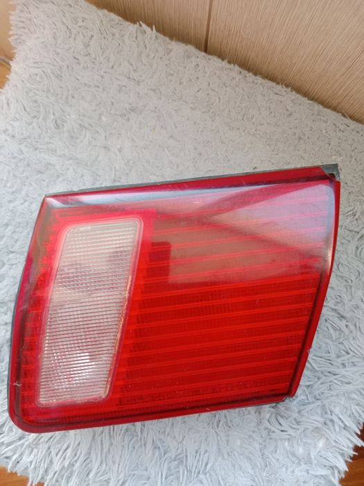 Продам фонарь багажника на Мицубиси Диамант
