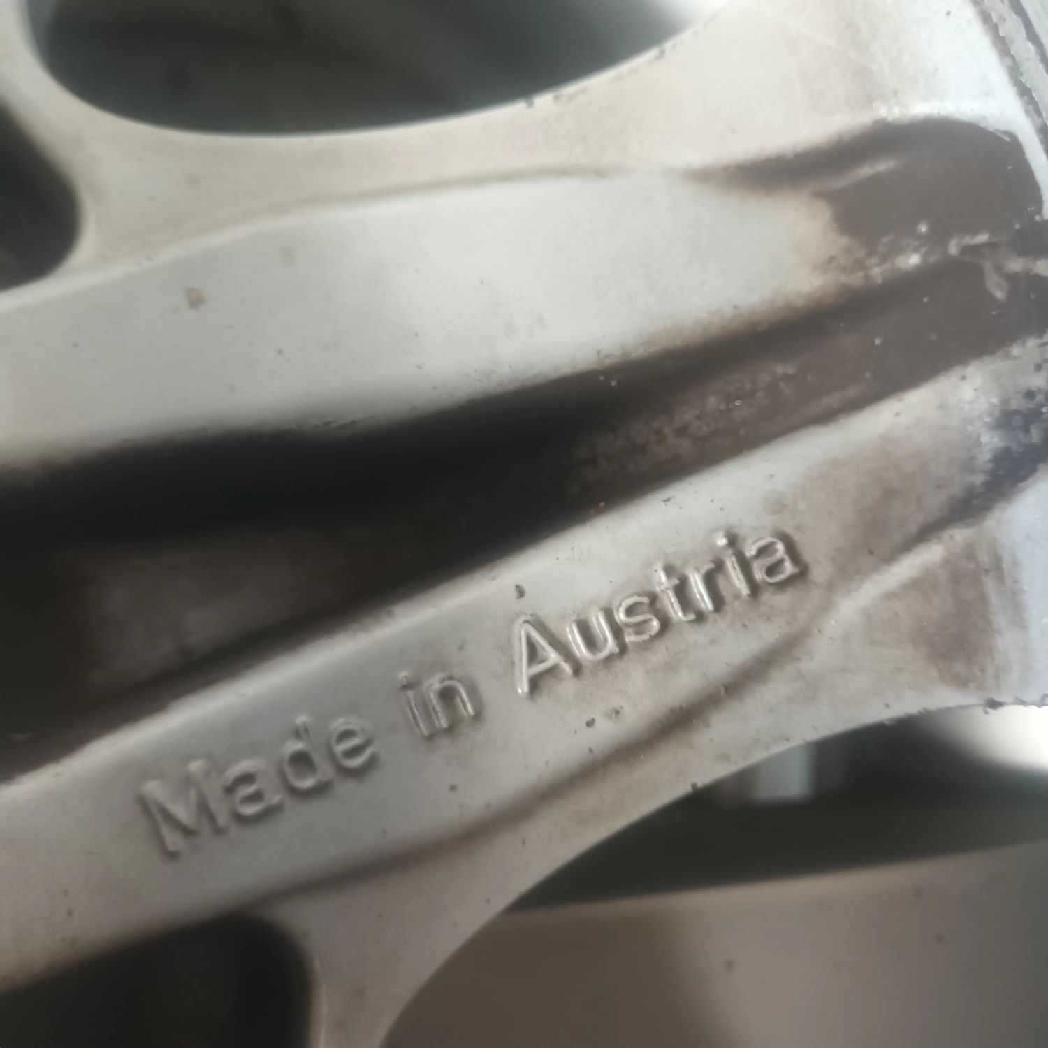 Продавам 16цола за Мерцедес 7.5J ×16 ет46 ц.66.6мм 5×112