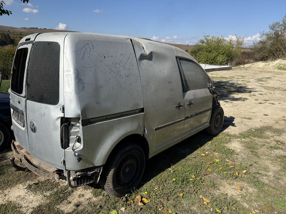 Volkswagen Caddy 2.0 SDI / На части !