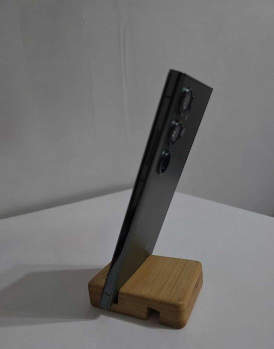 Samsung Galaxy S23 Ultra 12GB RAM / 512GB