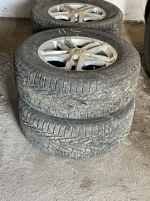 колесо с титанками Nokian R 18