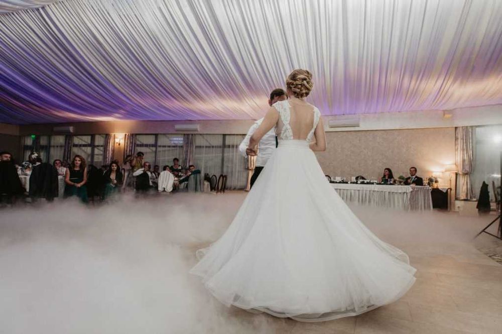 Vand Rochie De Mireasa