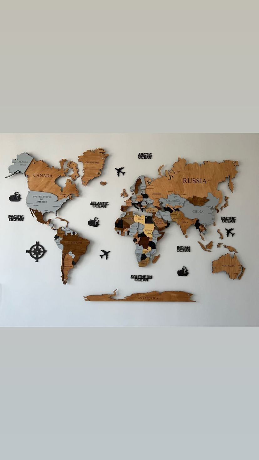 Карта мира из дерева настенная