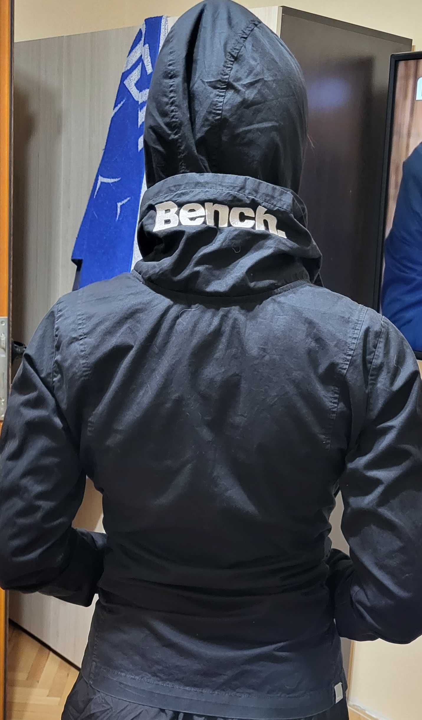 Оригинално пролетно/есеенно яке BENCH