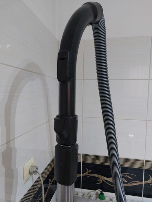 Прахосмукачка Miele Complete C3 Series 120 EcoLine