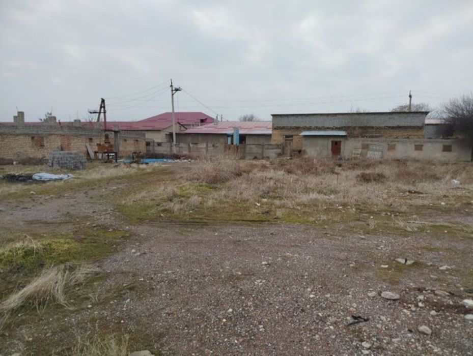 Срочно нотурар жой сотилади.