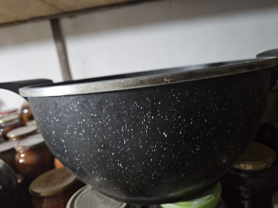 Нержавейка козон сотилади.