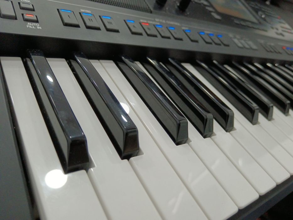 Yamaha PSR SX 700